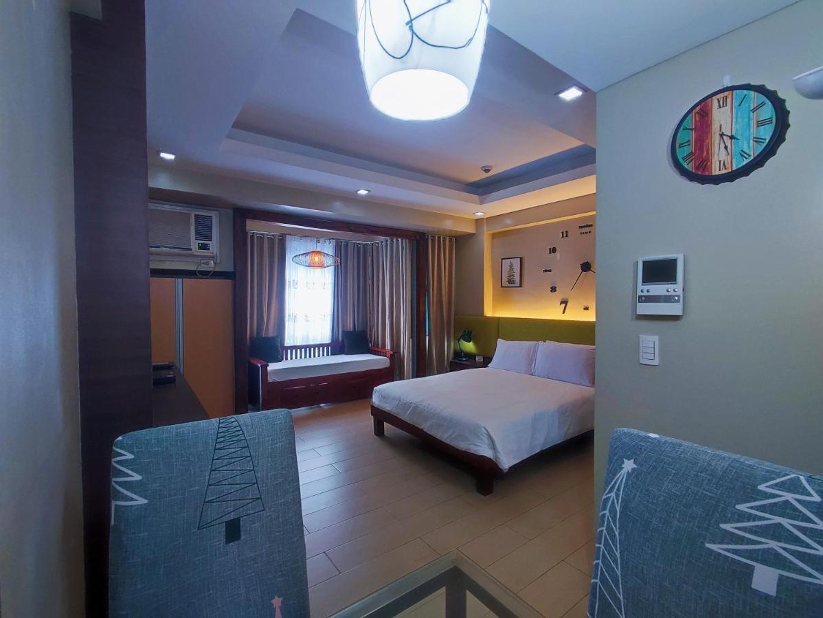 Two Palmtree Villas Newport Boulevard Near Naia 3 Pasay City Manila Exteriör bild