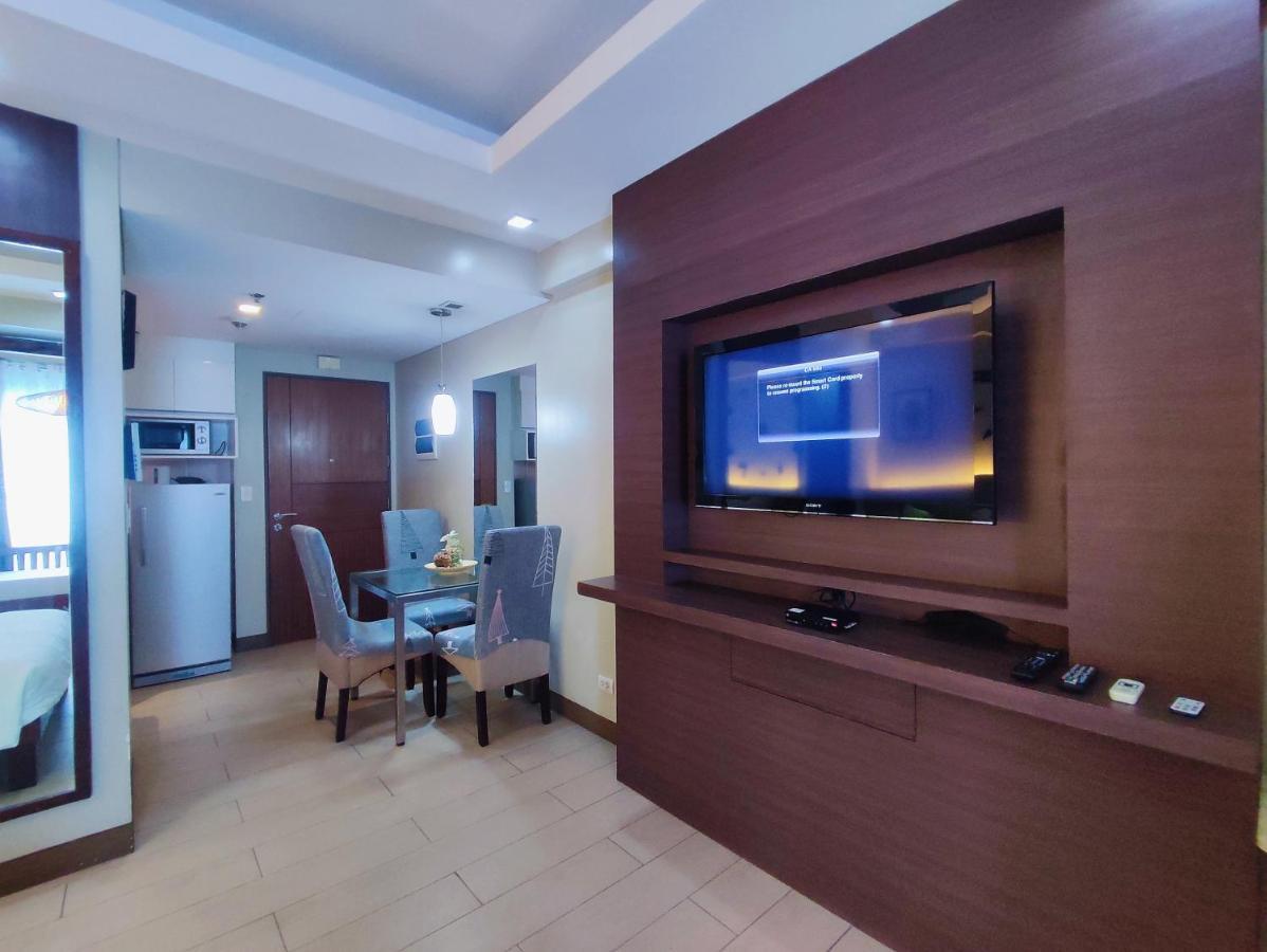 Two Palmtree Villas Newport Boulevard Near Naia 3 Pasay City Manila Exteriör bild